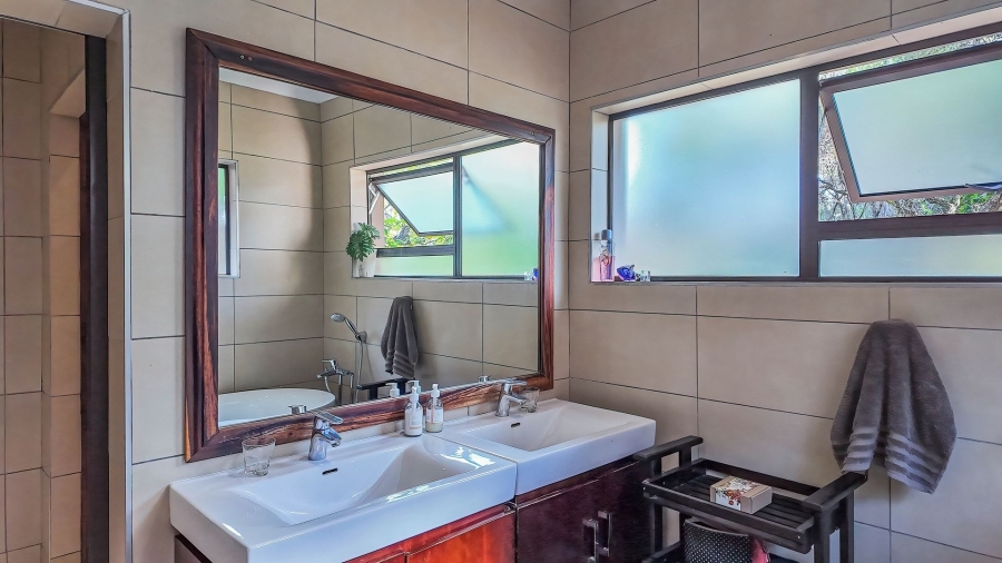 4 Bedroom Property for Sale in Protea Park North West